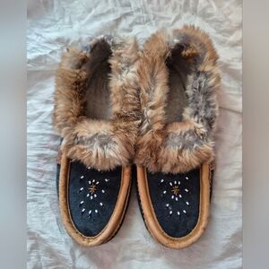 Laurentian Chief Leather Suede Fur Moccasins About Size 9.5 Womens